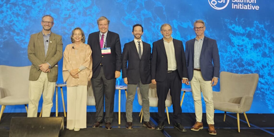 Presidente de SalmonChile participa en seminario internacional “Blue Horizons”