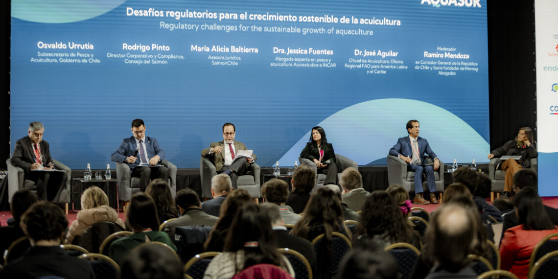 Expertos analizan desafíos regulatorios para el crecimiento sostenible de la acuicultura en Aquasur 2026