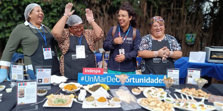 Indespa lanza fondo “Emprendamos junto al mar” para fortalecer el emprendimiento de mujeres del sector pesquero artesanal