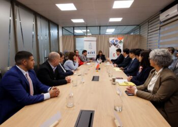 Universidad de Chile fortalece su liderazgo en sanidad acuícola con alianza estratégica con Corea del Sur